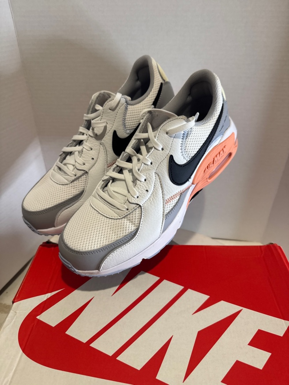 Nike Women's Air Max Excee Shoes DV2189-100  size 11 brand new